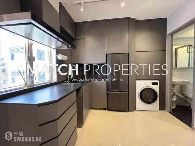 Sai Ying Pun - Fung Yat Building 02