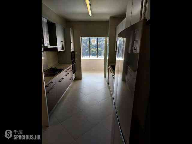 Mid Levels Central - Estoril Court Block 3 09