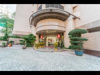 Mid Levels Central - Fairlane Tower 04