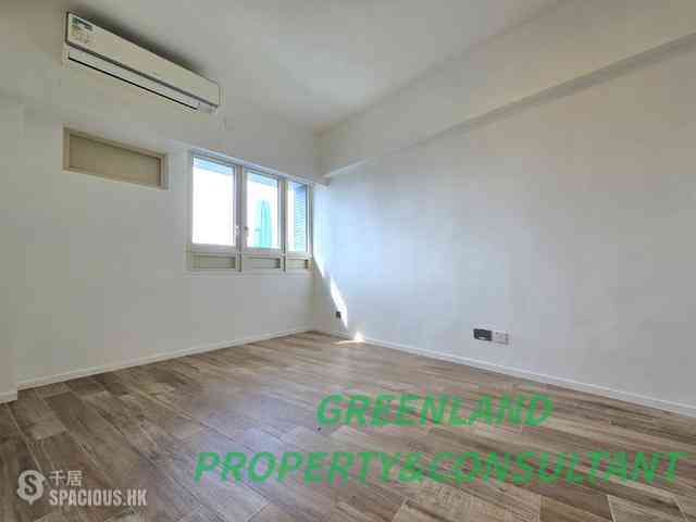 Mid Levels Central - St. Joan Court 04