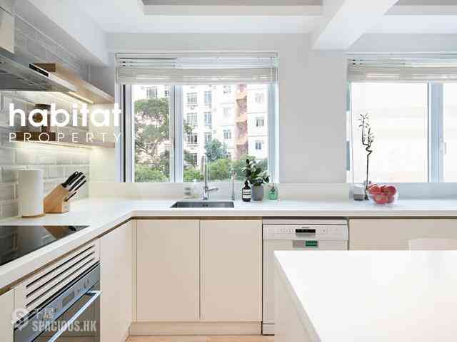 Kennedy Town - Tse Land Mansion 02