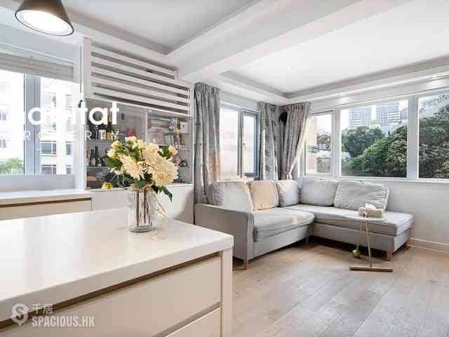 Kennedy Town - Tse Land Mansion 03