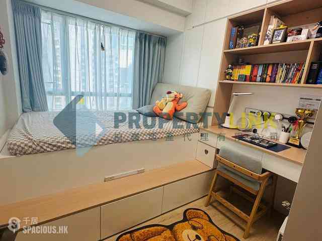 Mid Levels Central - Goldwin Heights 09