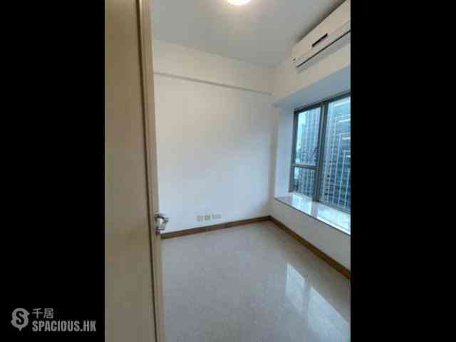 Causeway Bay - Diva 04