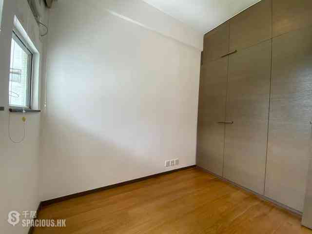 Happy Valley - Pioneer Court 08