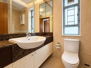 Tung Chung - Seaview Crescent 12