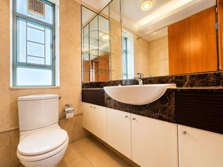 Tung Chung - Seaview Crescent 21