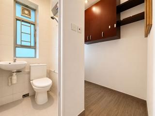 Tung Chung - Seaview Crescent 22