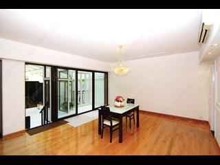 Chung Hom Kok - 19-25, Horizon Drive 03