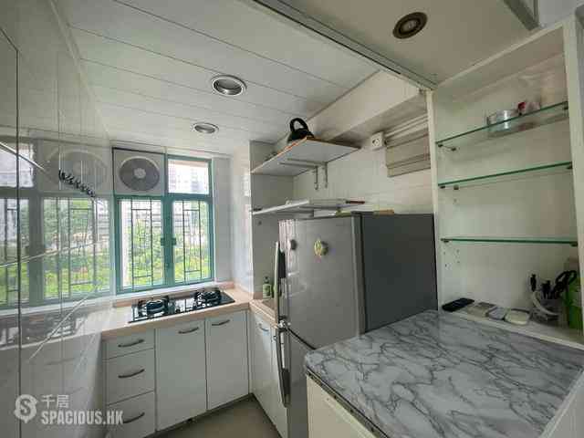 North Point - Raymond Court 01
