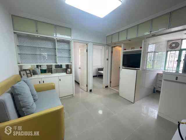 North Point - Raymond Court 04