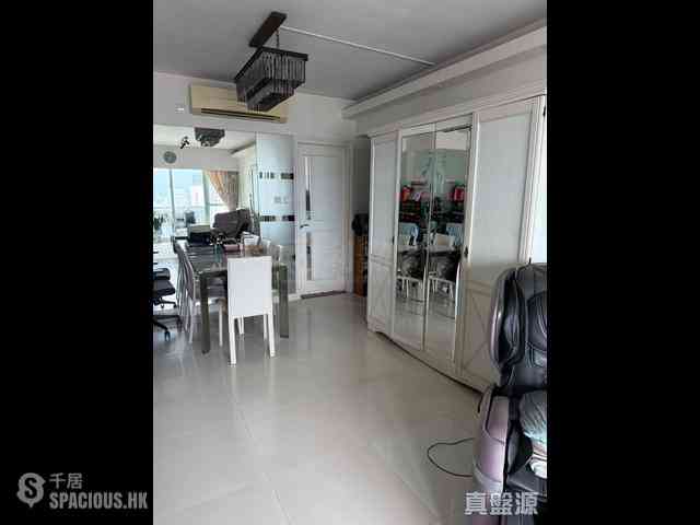 Tsim Sha Tsui - The Victoria Towers 03