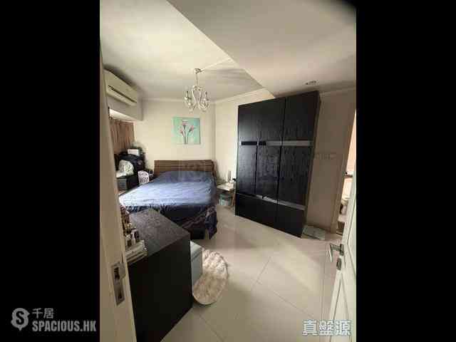 Tsim Sha Tsui - The Victoria Towers 04