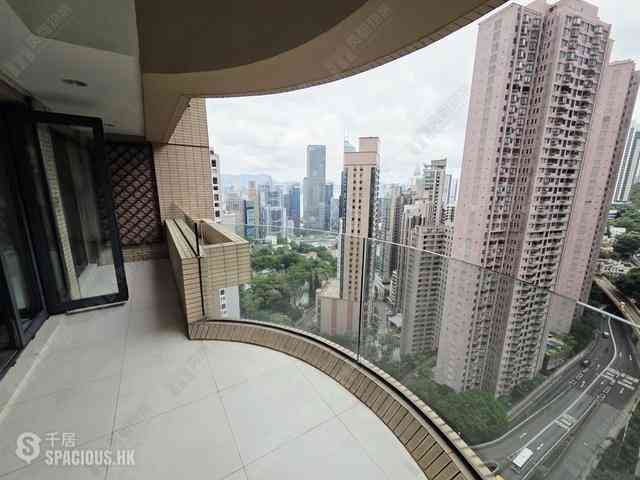 Mid Levels Central - Garden Terrace 01