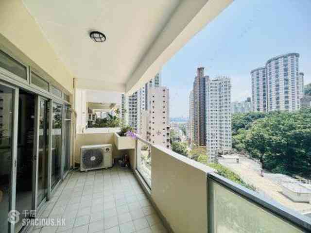Tai Hang - Kan Oke House 03