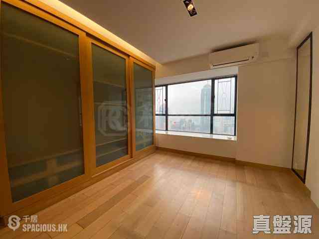Mid Levels Central - The Grand Panorama Block 2 07
