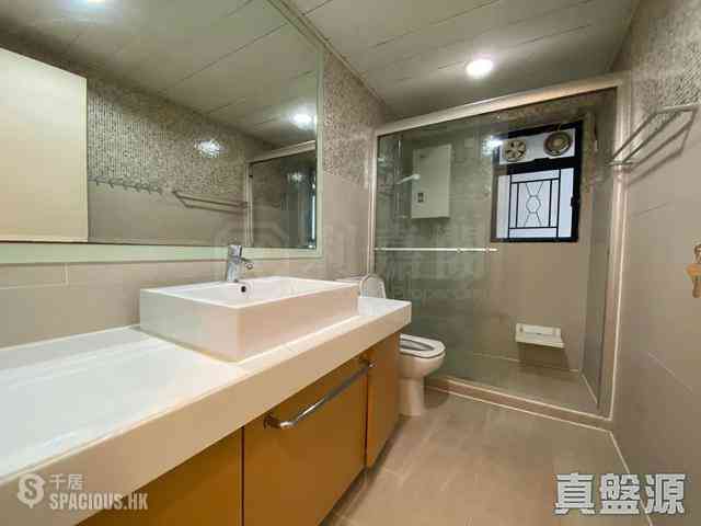 Mid Levels Central - The Grand Panorama Block 2 06