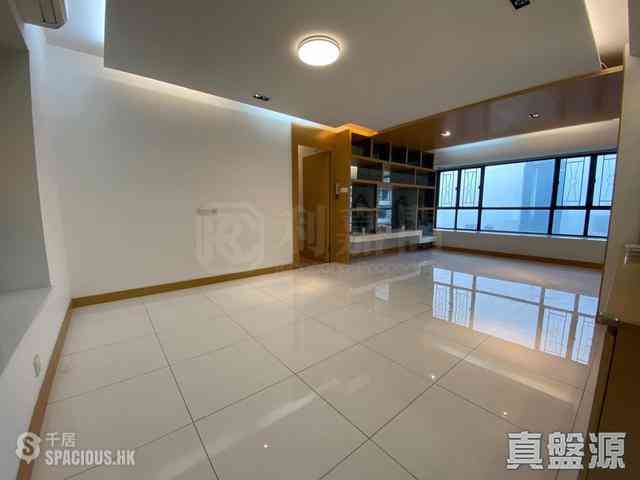 Mid Levels Central - The Grand Panorama Block 2 03