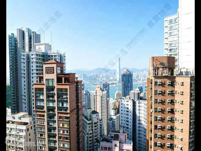 Mid Levels Central - Elegant Terrace 05