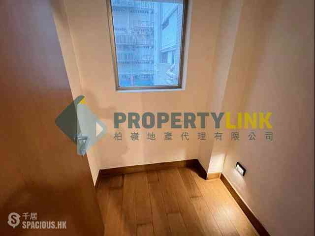 Sai Ying Pun - The Nova 02