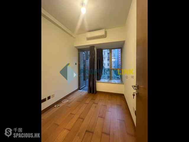 Sai Ying Pun - The Nova 13