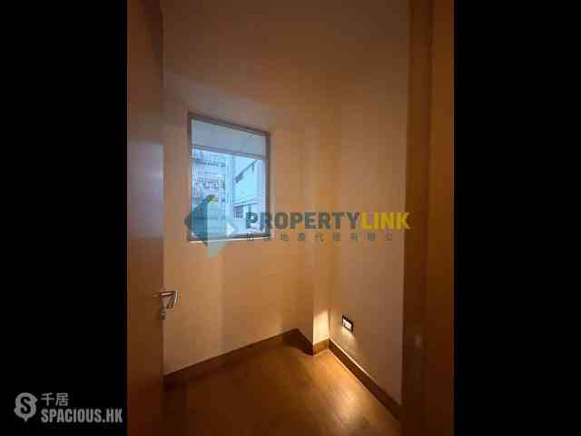 Sai Ying Pun - The Nova 16