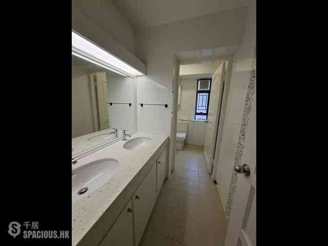 Braemar Hill - Wilshire Towers Block B 13