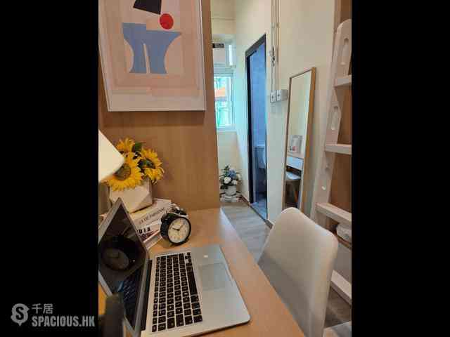 Mong Kok - 1037, Canton Road 03