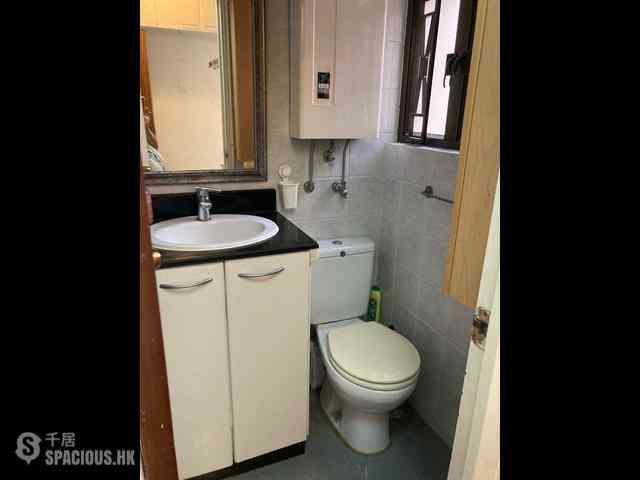 Wan Chai - Wing Tak Building Block B 09