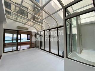 Chung Hom Kok - 19-25, Horizon Drive 02
