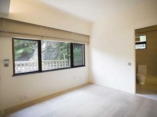 Pok Fu Lam - 18-24, Bisney Road 06