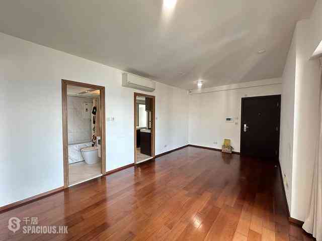 Soho - Centrestage 12