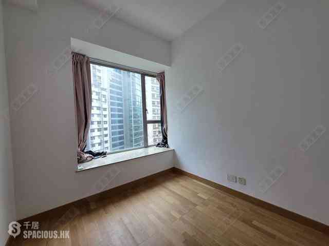 Wan Chai - York Place 04
