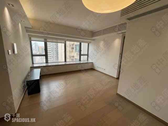 Soho - Centrepoint 01