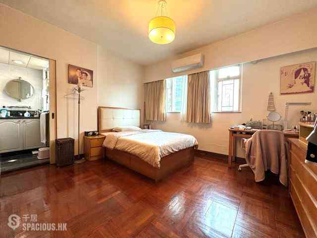 Mid Levels East - Camelot Heights 05
