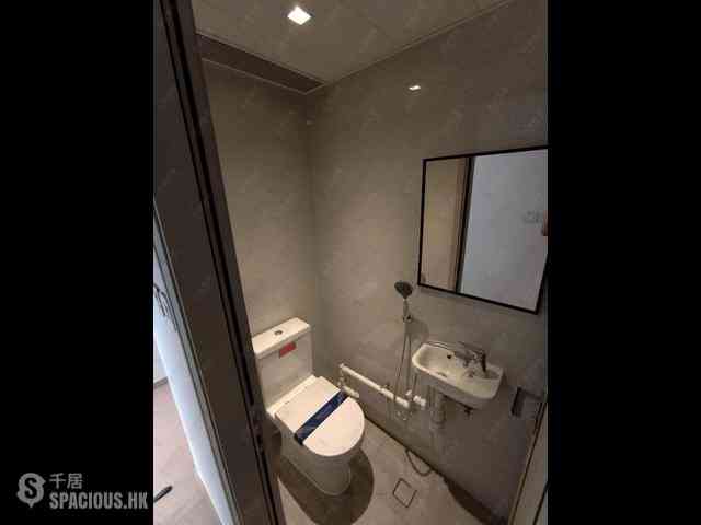 Wong Chuk Hang - The Southside Phase 3B Blue Coast Tower 2A 07