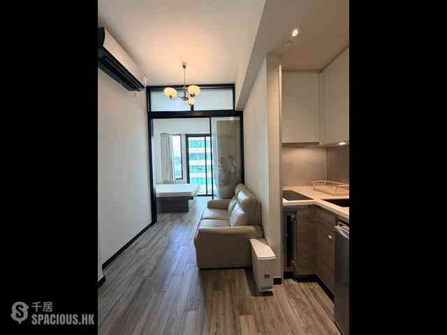 Sheung Wan - AVA128 01