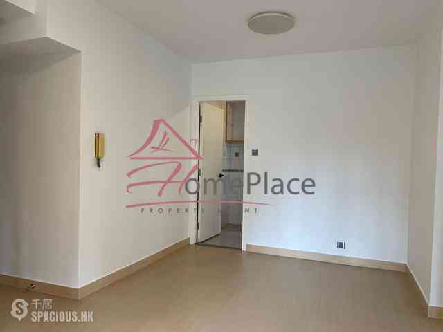 Sai Ying Pun - Kwong Fung Terrace 02