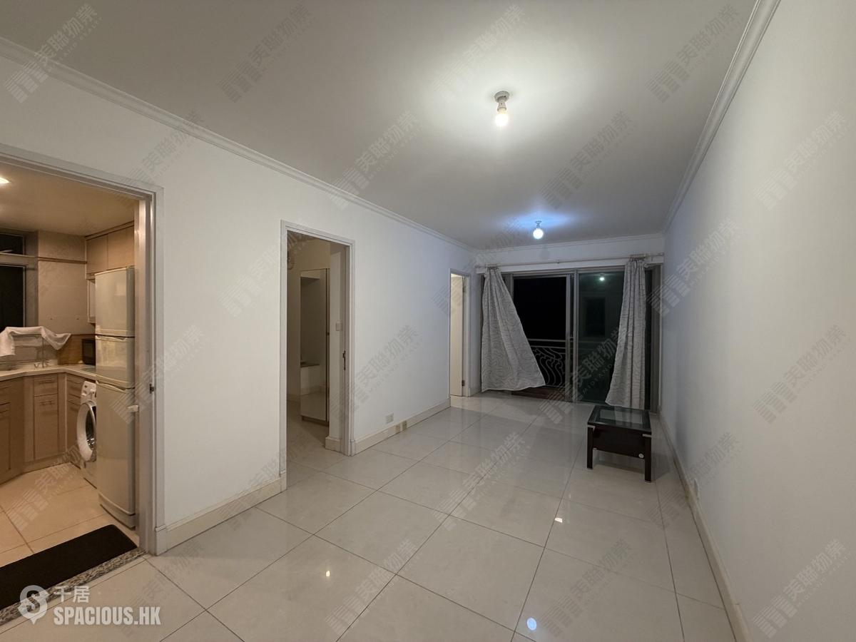 Tung Chung - Caribbean Coast Phase 3 Carmel Cove Tower 9 01
