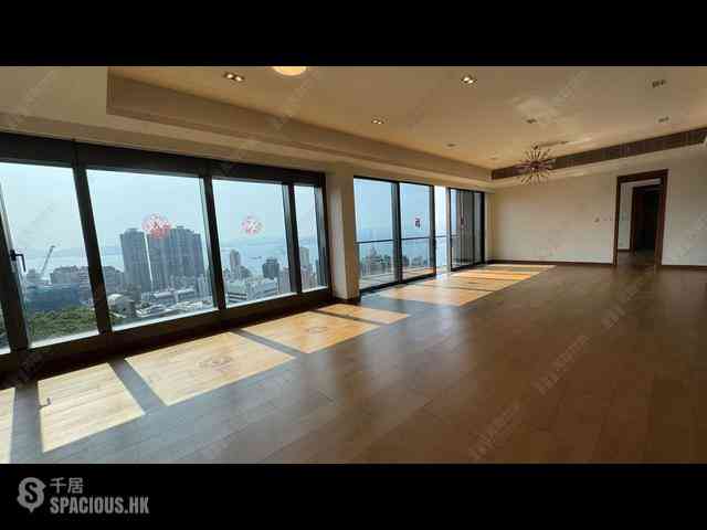 Mid Levels West - University Heights 27