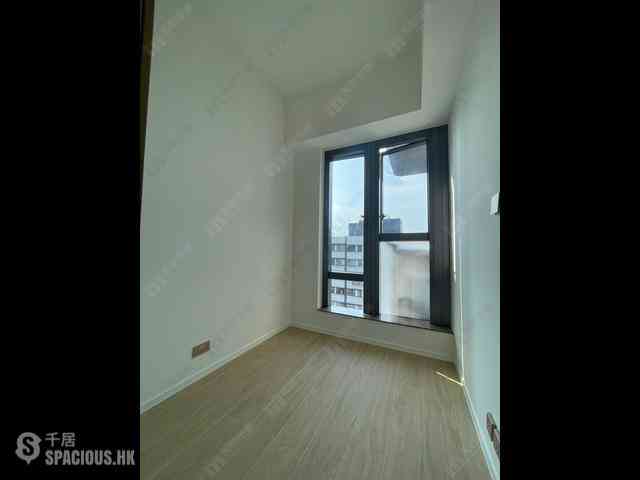 Sai Ying Pun - Des Voeux W Residence 08