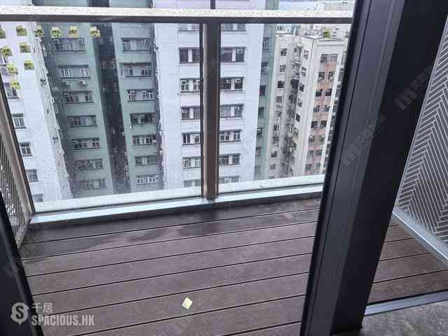 Sai Ying Pun - Des Voeux W Residence 14