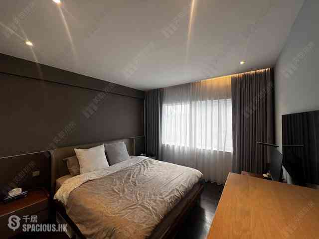 Tai Hang - Yick King Building 05