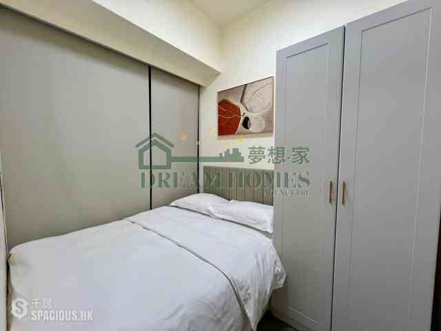 Sai Ying Pun - The Queens 05