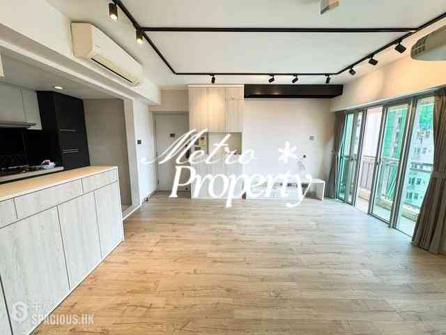 Sai Ying Pun - Centre Place 02