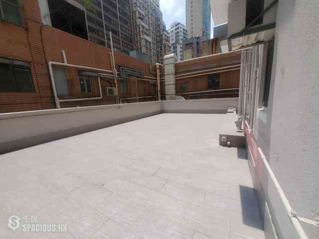Wan Chai - Chin Hung Building 08