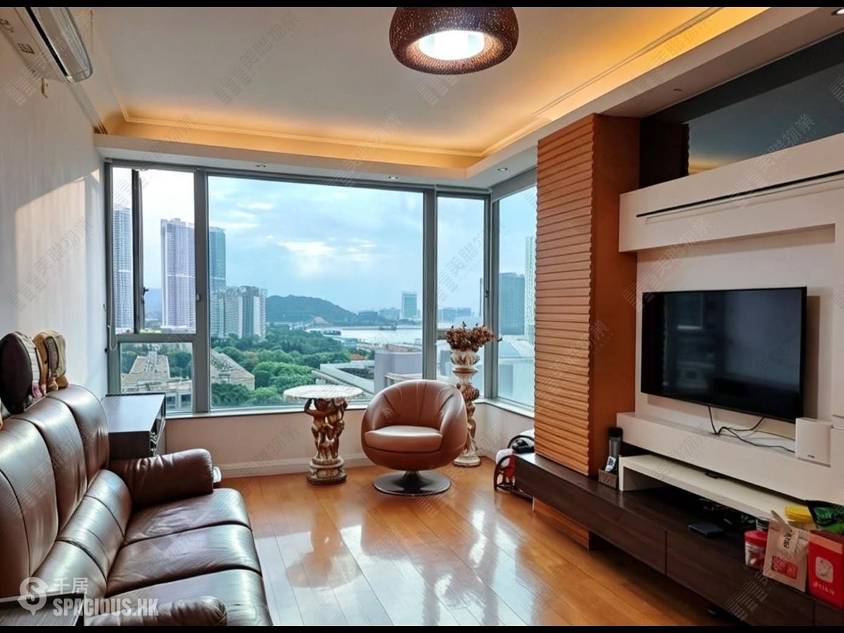 Tung Chung - Caribbean Coast Phase 4 Crystal Cove Tower 15 01