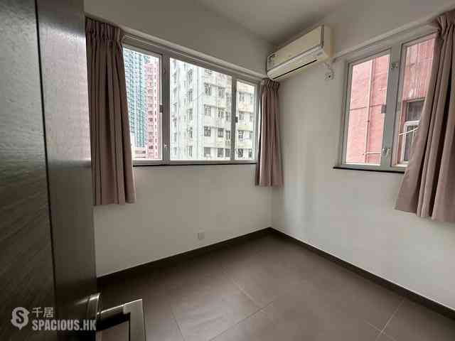 Kennedy Town - Sands House 06