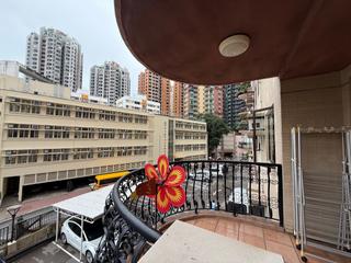 Mid Levels West - Park View Court 03