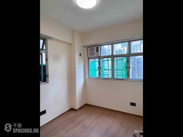 Sai Ying Pun - Kwan Yick Building Phase 3 01